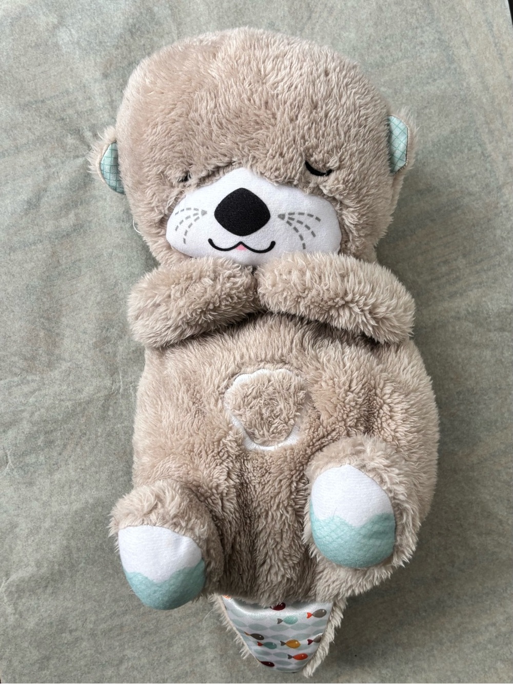 Fisher-Price Plush Otter HEART BEAT/light and sound for baby or toddler comfort.